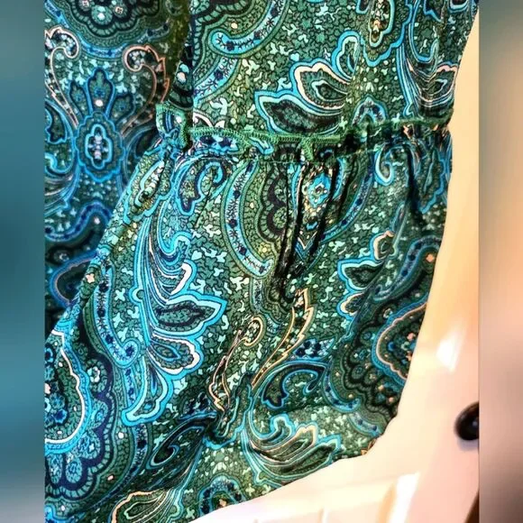 NWT GRAND & GREENE, LARGE, PAISLEY TIE NECK WITH TASSELS TRUMPET SLEEVE TOP - Picture 10 of 11